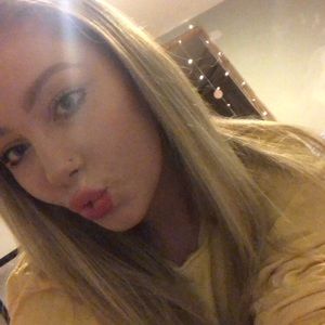 Meet your Posher, Maya